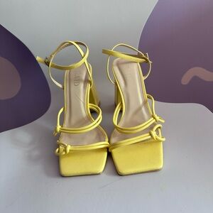 Raid Yellow Heels